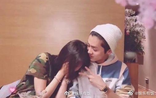 救援秀气的男孩